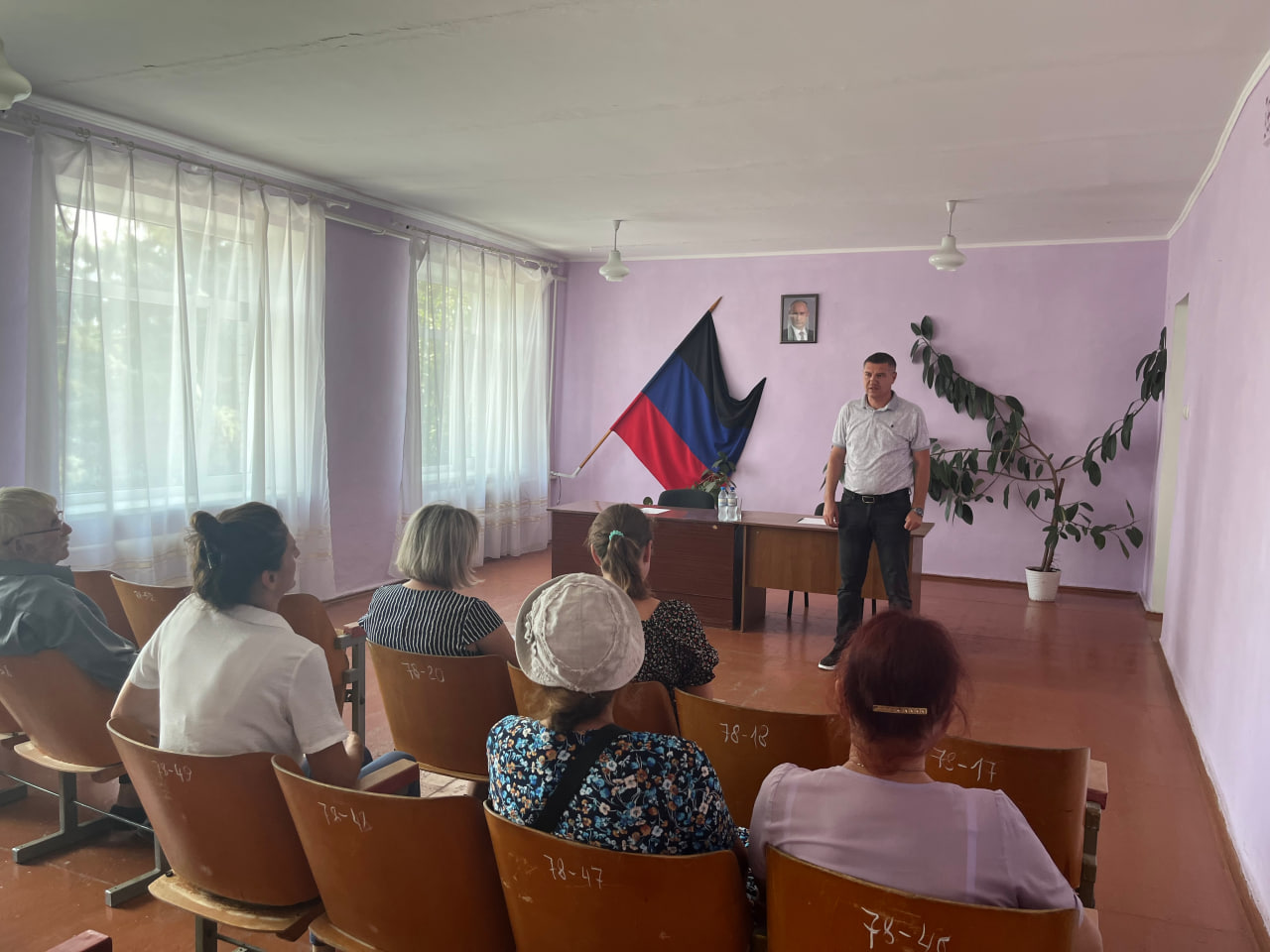 Сергей Лебедев встретился с населением села Дмитровка.