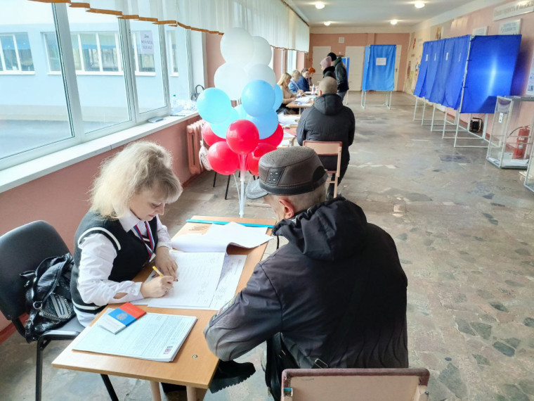 В Шахтерске открылись стационарные участки. В Шахтерске открылись стационарные участки.
