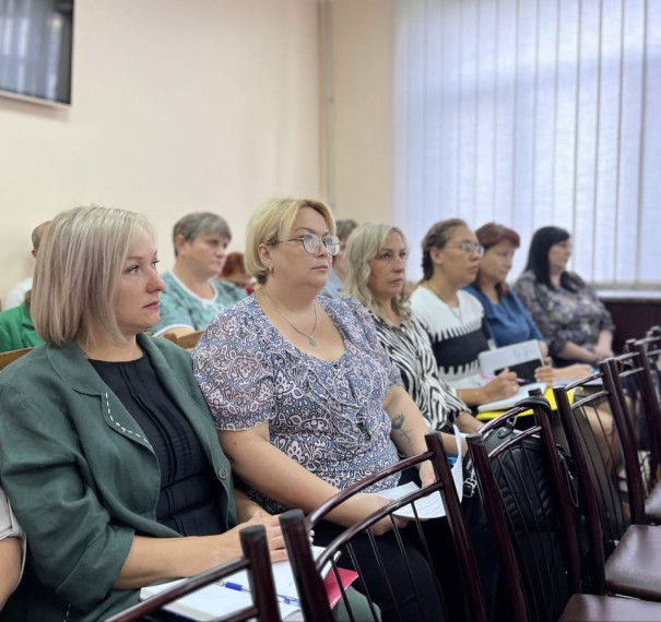 Очередное аппаратное совещание состоялось в Администрации Шахтерского муниципального округа ДНР. Очередное аппаратное совещание состоялось в Администрации Шахтерского муниципального округа ДНР.
