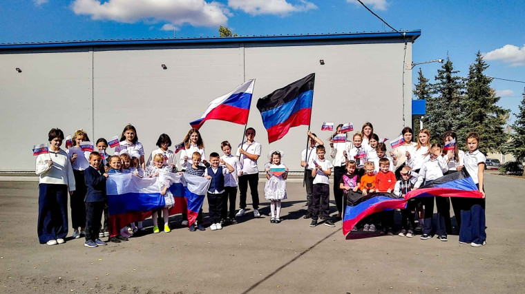 30 сентября День воссоединения ДНР, ЛНР, Запорожской и Херсонской области с РФ. 30 сентября День воссоединения ДНР, ЛНР, Запорожской и Херсонской области с РФ.