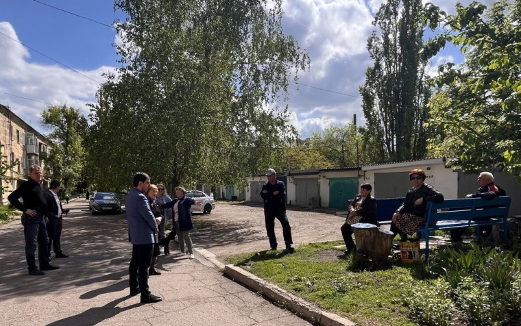 Встреча с населением. Встреча с населением.