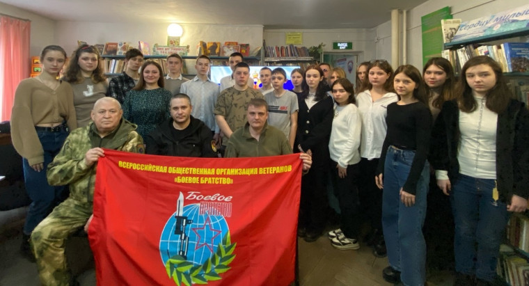 Если Родина зовет: в Шахтерске школьники встретились с военнослужащими Республики. Если Родина зовет: в Шахтерске школьники встретились с военнослужащими Республики.