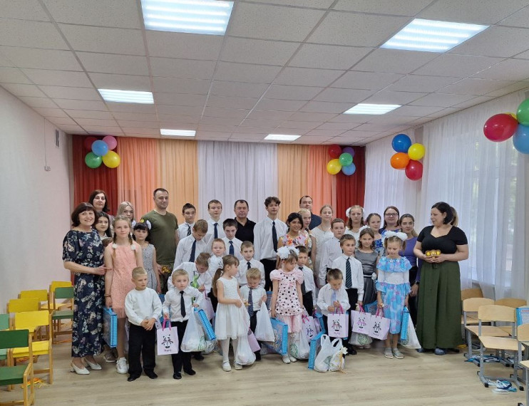 Сегодня в детском социальном центре города Шахтерска состоялось мероприятие, посвященное Международному дню защиты детей.. Сегодня в детском социальном центре города Шахтерска состоялось мероприятие, посвященное Международному дню защиты детей..
