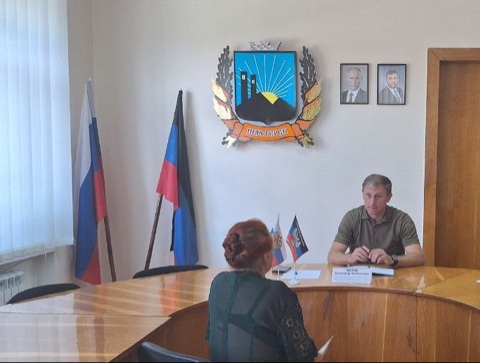 Александр Шатов ответил на вопросы жителей Шахтерска. Александр Шатов ответил на вопросы жителей Шахтерска.