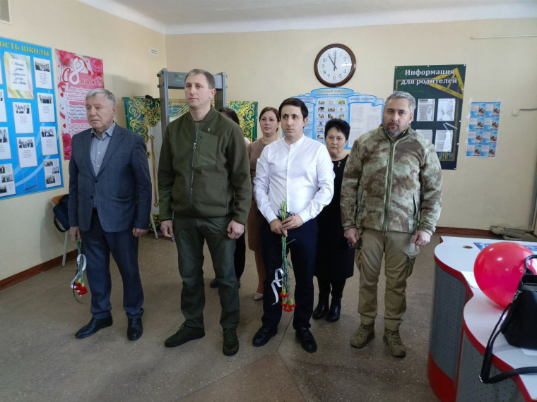 Избирательному участку в Ждановке присвоено имя земляка Сергея Штанакова. Избирательному участку в Ждановке присвоено имя земляка Сергея Штанакова.