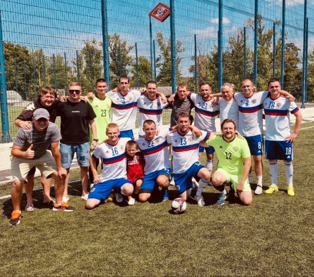 «Резерв Донбасса» продолжает победную серию в Суперлиге — Летнем чемпионате Донецка по футболу 5х5. «Резерв Донбасса» продолжает победную серию в Суперлиге — Летнем чемпионате Донецка по футболу 5х5.